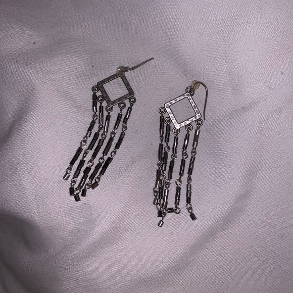 VINTAGE Silver Dangly Square Cutout Earrings - Picture 1 of 4